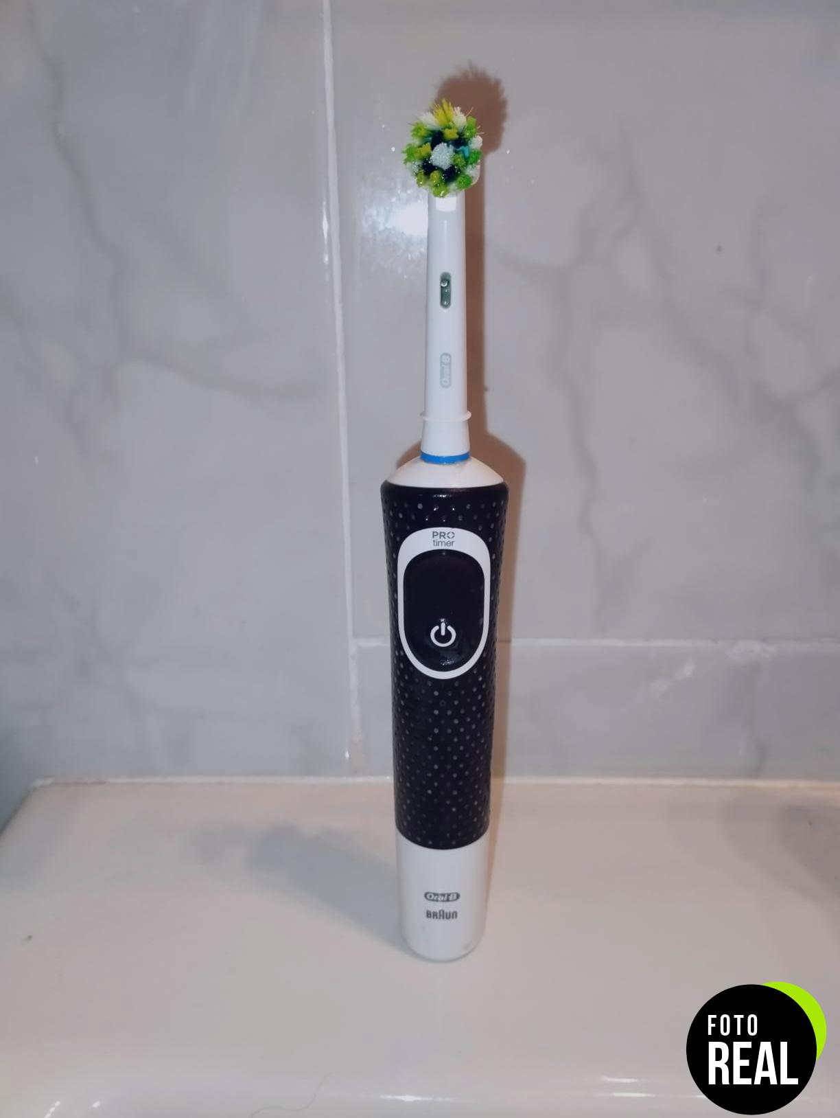 oralb-cepillo-electrico-vitalidad-100-foto-1