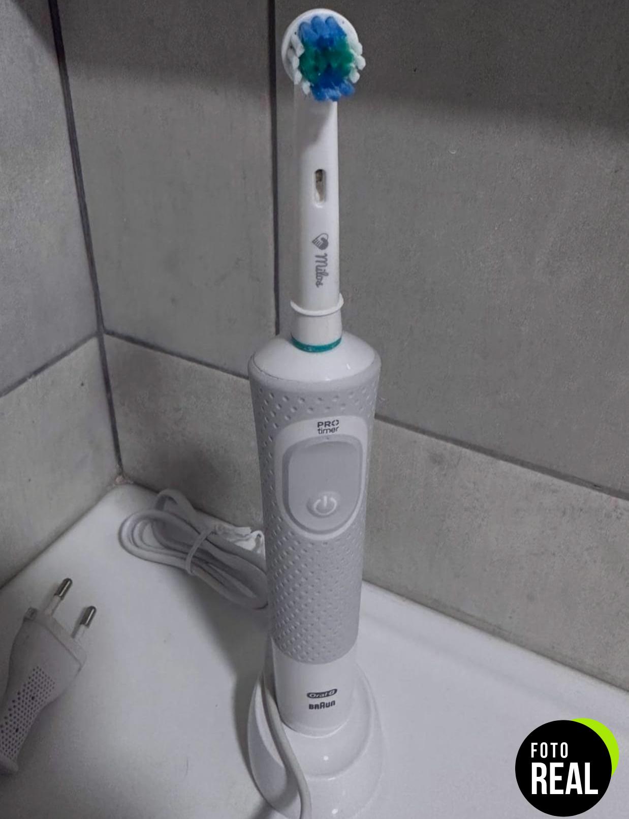 oralb-cepillo-electrico-vitalidad-100-foto-2