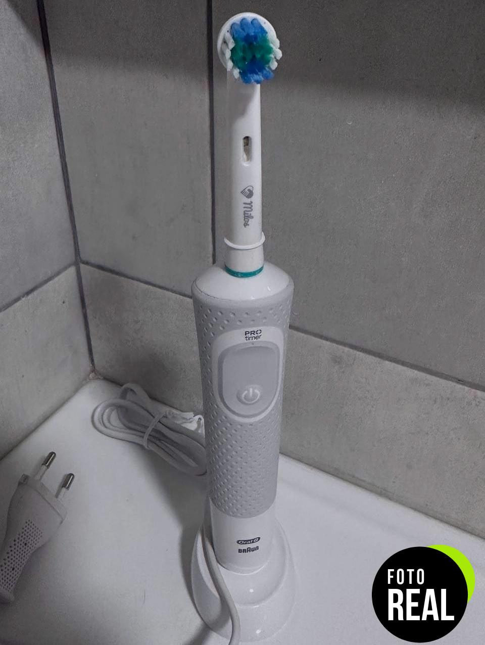 oralb-cepillo-electrico-vitalidad-100-foto-3